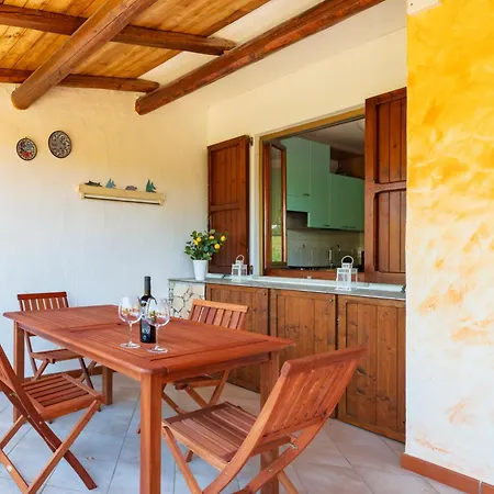 5' From The - Private Veranda & Bbq Nyaraló